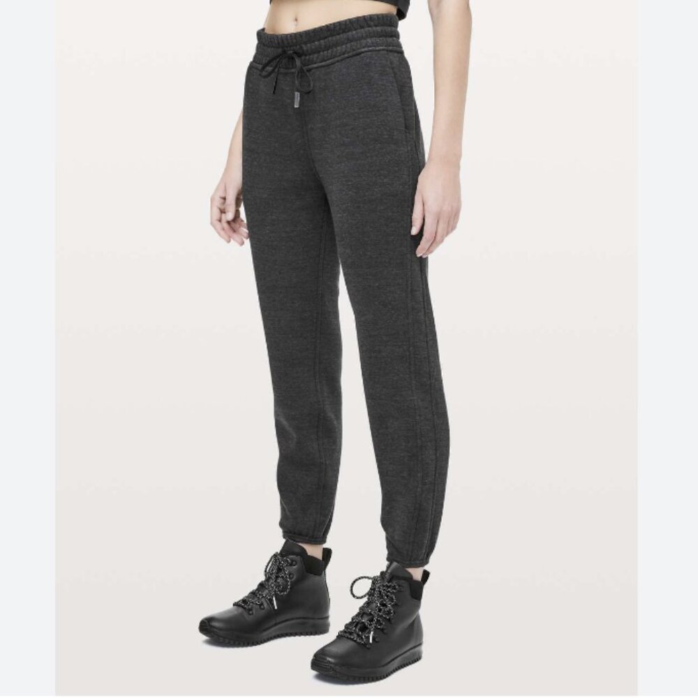 Lululemon Plush Times Jogger Sweatpant *28" Heathered Core Black Gray Velour 4